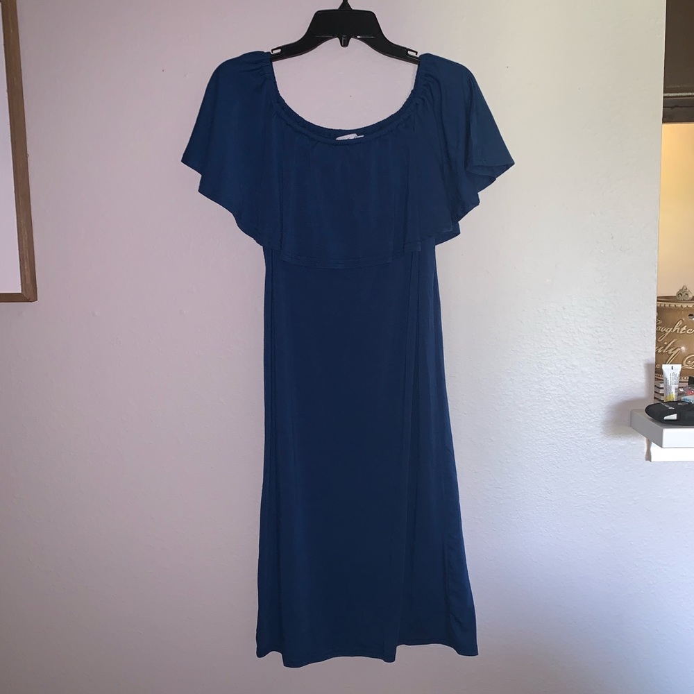 Miss Qee maternity dress size large.
